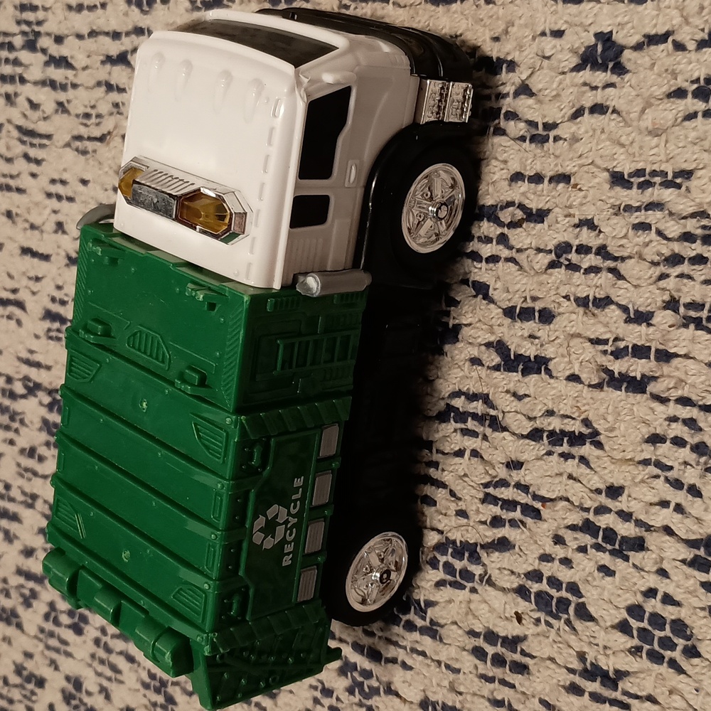 Garbage truck